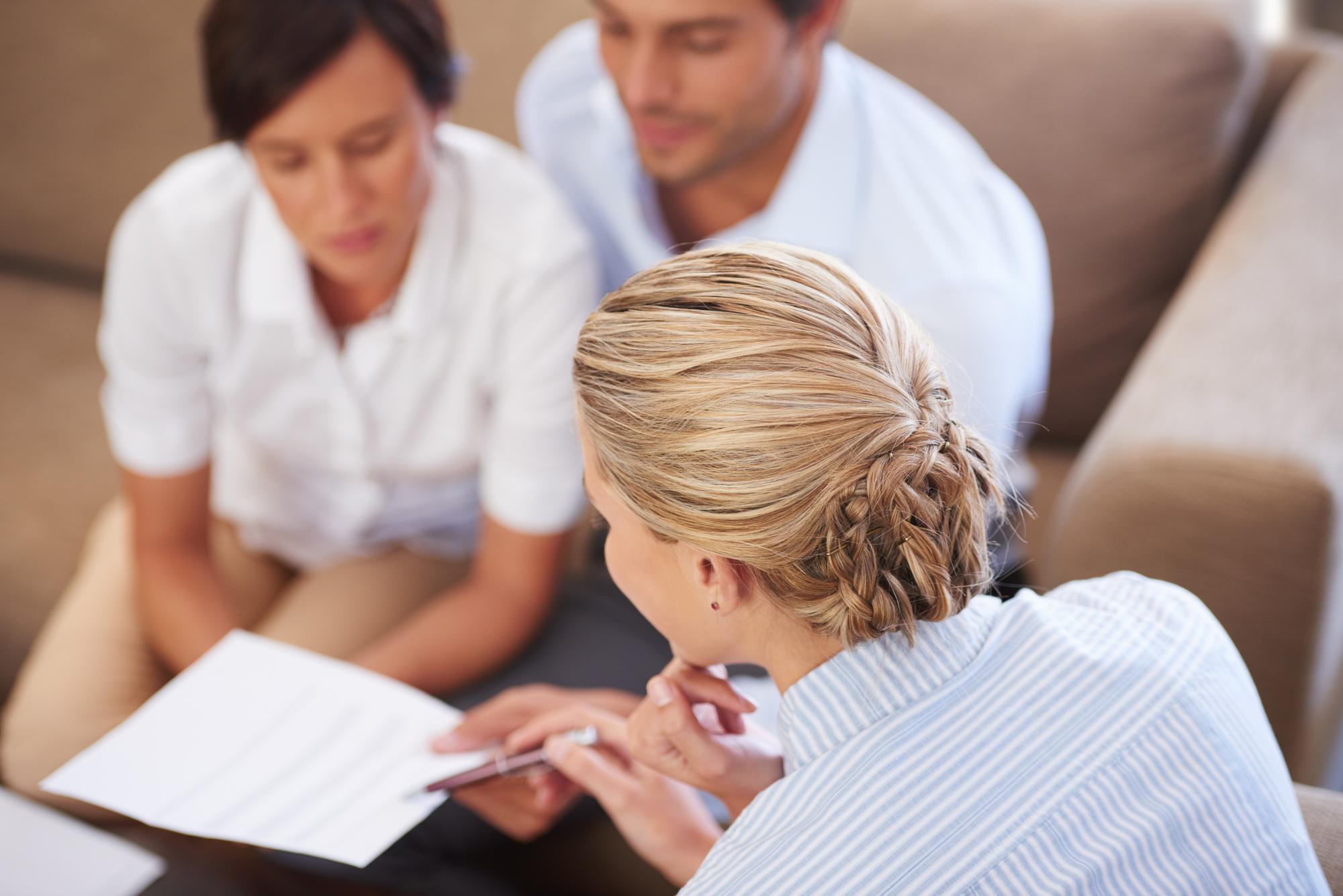 Professional lawyer providing legal consultation and expert advice on contract matters in Singapore